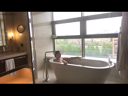 ❤️ Une énorme nana se branlant passionnément la chatte dans la salle de bains Vidéo anal at fr.super-vip.top ☑